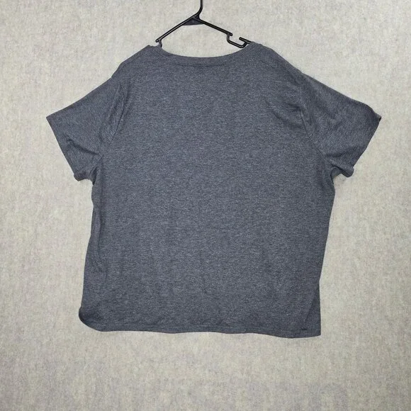 Red Hot Chili Peppers women’s Graphic T-Shirt Gray 5XL Cotton Blend Short Sleeve - Picture 2 of 6